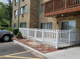 706 Dempster St APT EG11, Mount Prospect, IL 60056
