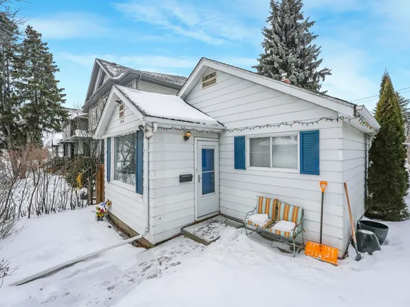 10516 63rd Ave NW, Edmonton, AB T6H 1P4