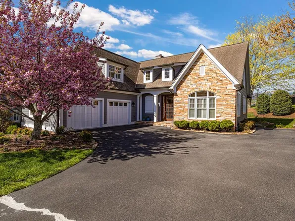 15402 High Meadow Trl, Bristol, VA 24202