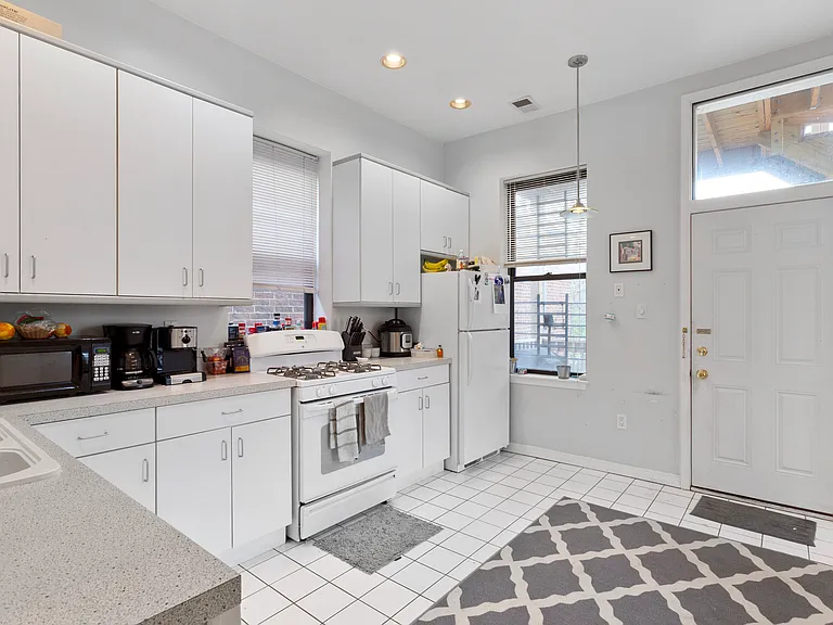 1839 N Halsted St — Photo 1
