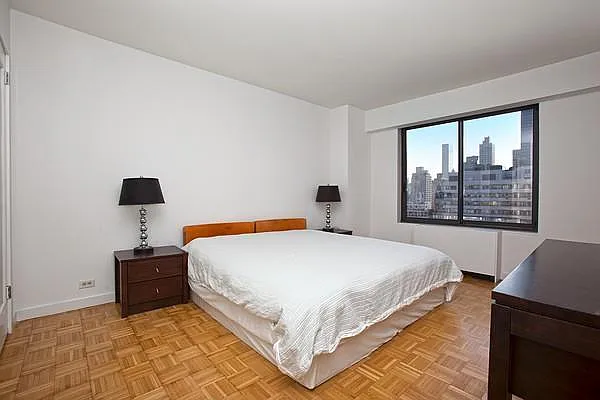 Sold by Domus Realty | media 3