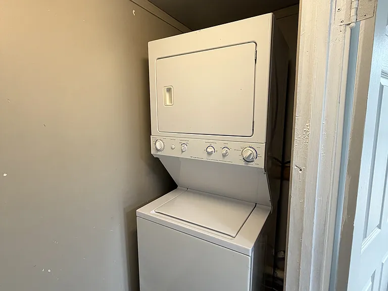 103 E Driscoll Dr #7 — Photo 7