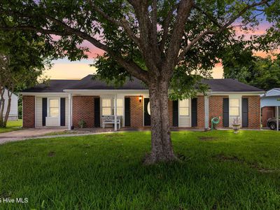 200 Tower Drive, Jacksonville, NC, 28546