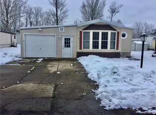 45 Bush Gdns, Alden, NY 14004