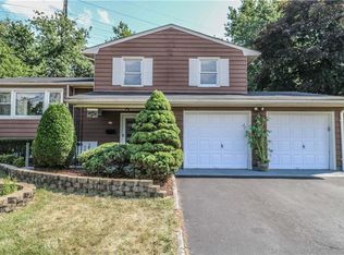 38 Rieder Rd, Edison, NJ 08817