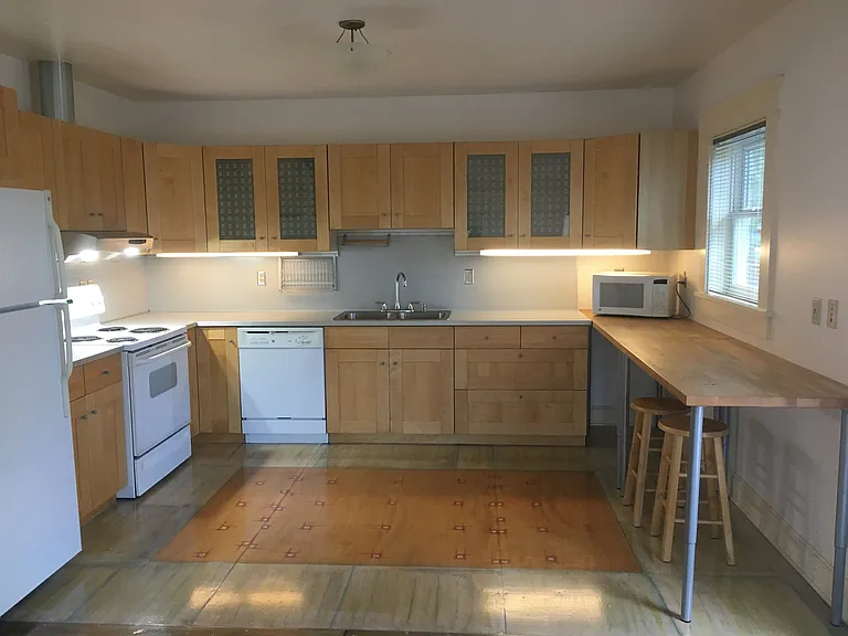 1508 4th Ave E #D — Photo 3
