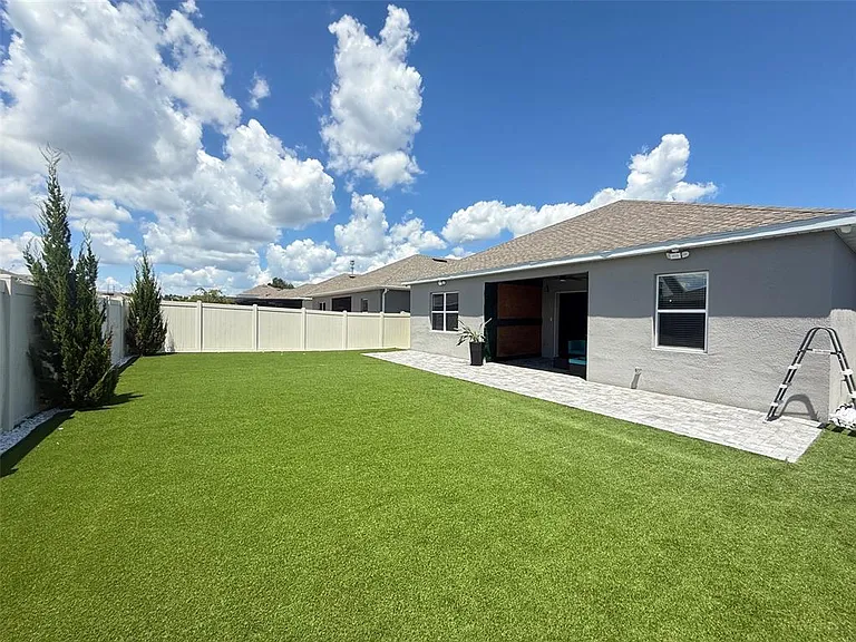 2074 Brillante Dr — Photo 20