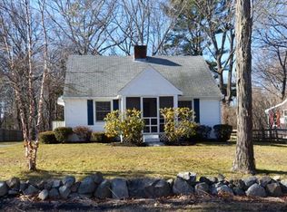 6 Paradise Rd, Ipswich, MA 01938