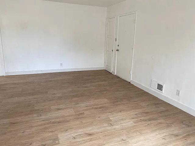 4035-4057 S Muirfield Rd — Photo 14