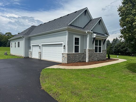 3rd image of 2907 Pioneer Oaks Dr