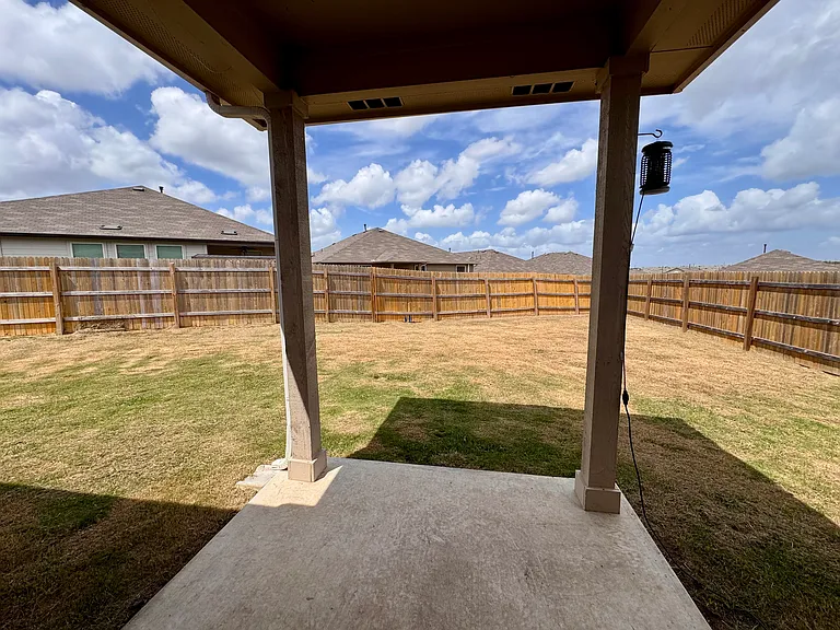 267 Evergreen Sumac Loop — Photo 8