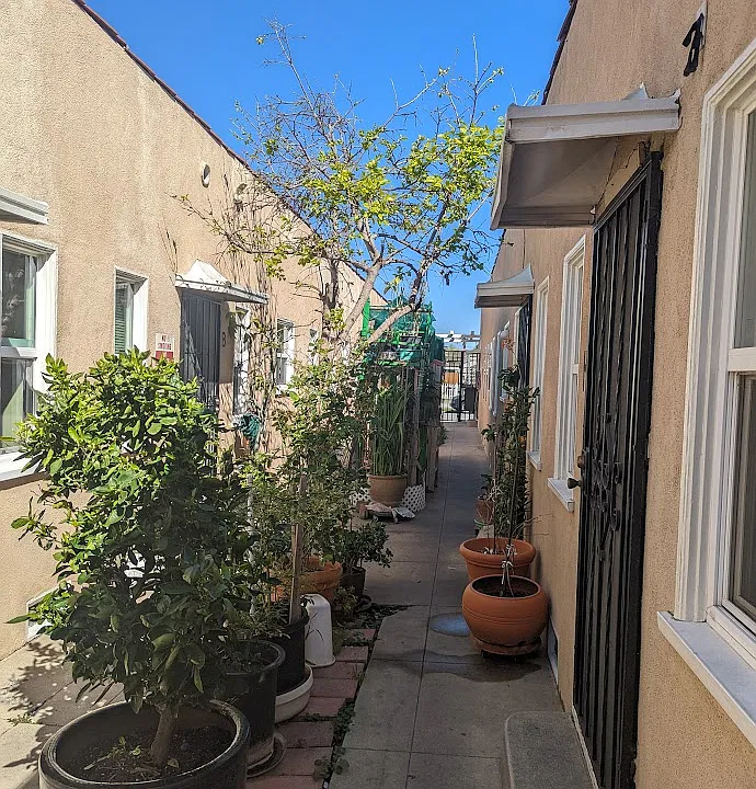 Courtyard seen from the front of Apt D..