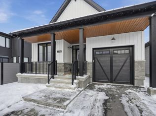 296 Cornice St, Ottawa, ON K1W 0W4