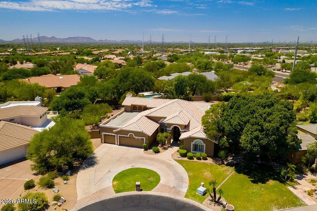4 bed, 3.5 bath, 3963 sqft, $6,700 — Photo 3