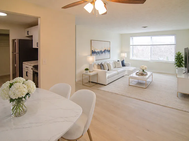 5465 Kirby Ave #13 — Photo 11