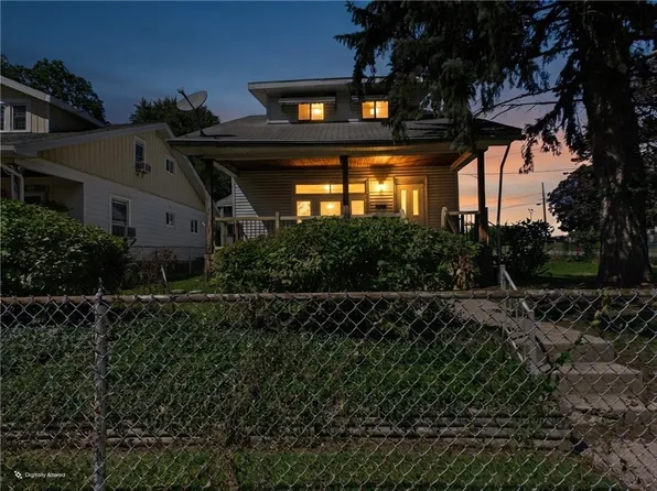 204 Goodrich St, Erie, PA 16508