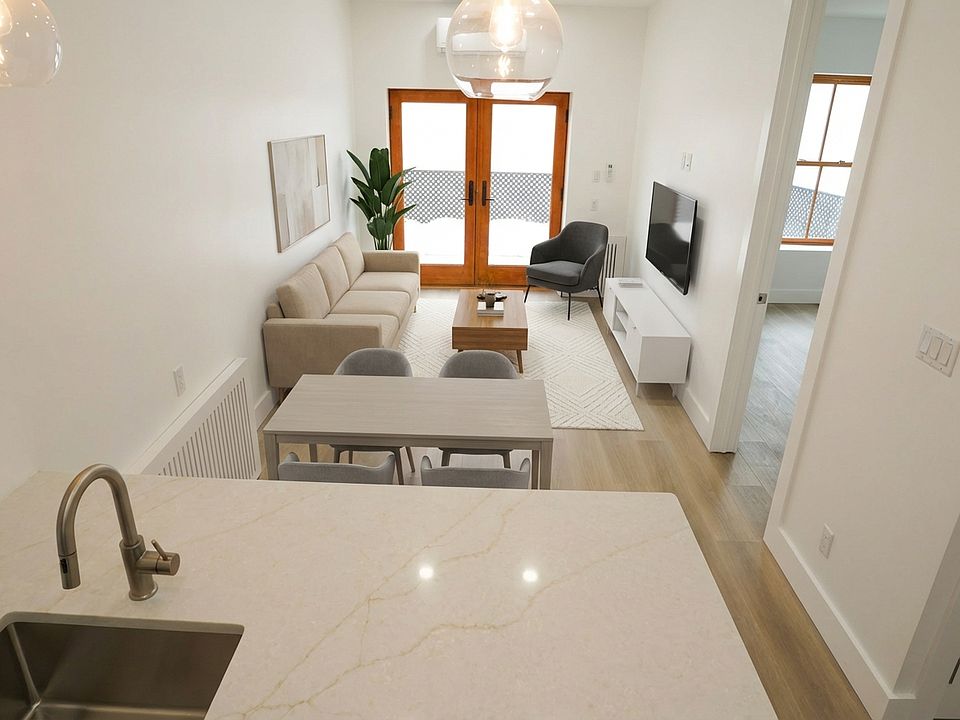 1st image of 341 Smith St #3