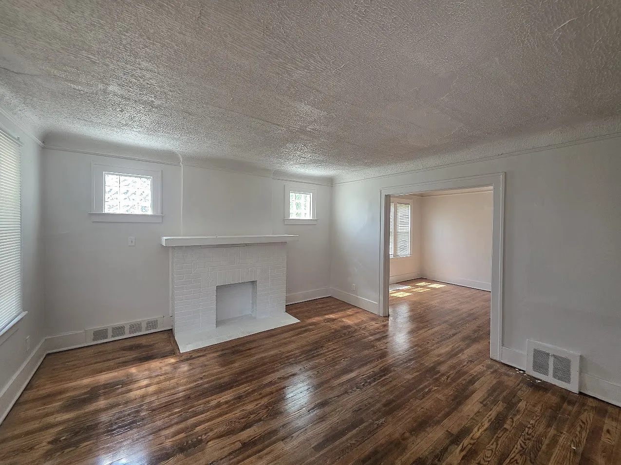 5276 Maryland Street - 1 — Photo 3