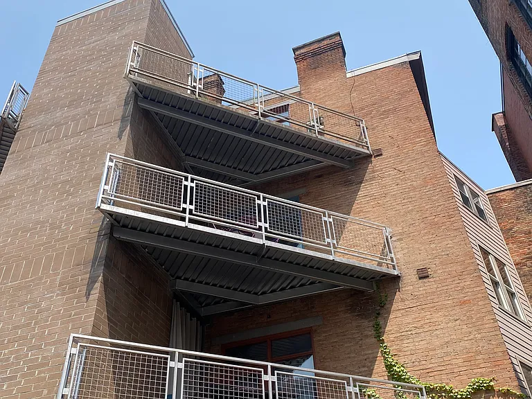 1232 Vine St #4 — Photo 14