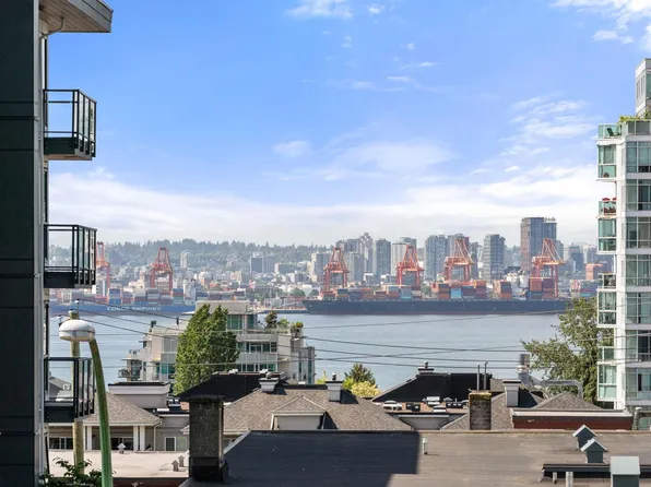 140 E 4th St #302, North Vancouver, BC V7L 4R1