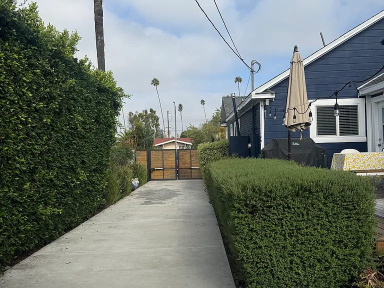 2522 Buckingham Rd — Photo 18