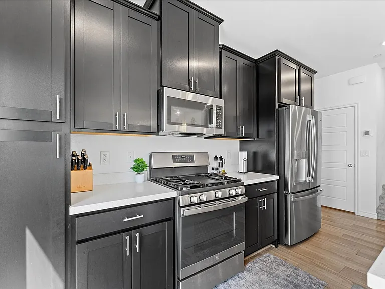 237 Callen Falls Ave #2011 — Photo 11