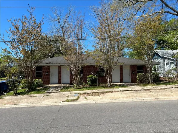 208 Surfside Dr, Leesville, LA 71446