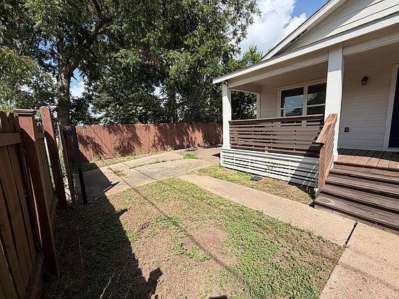3rd image of 1309 Tarley St