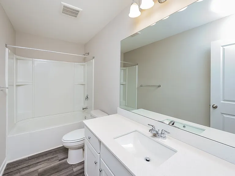 198 Pond Ct — Photo 19