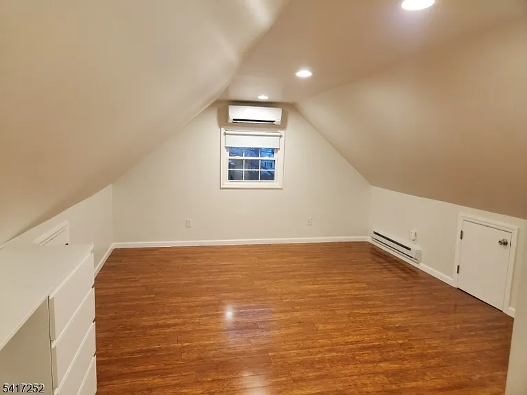 52 Vetrone Dr — Photo 8
