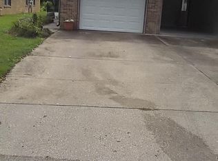 708 S Orchard St APT B, Clinton, MO 64735