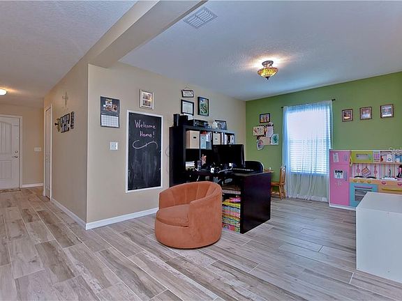 3rd image of 10911 Pond Pine Dr