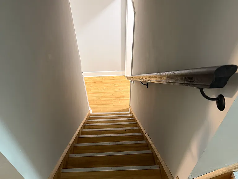 1628 Benhill Ave — Photo 12
