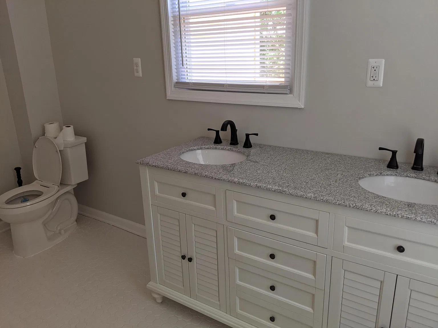 5 bed, 1771 sqft, $3,595 — Photo 3
