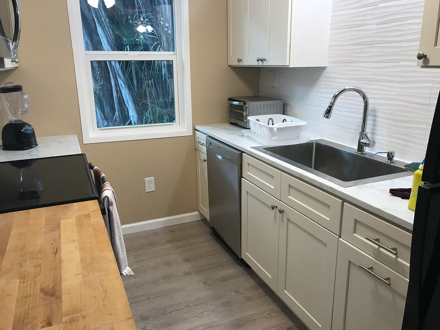 2 bed, 1000 sqft, $3,000 — Photo 4