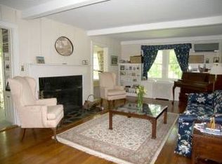 153 Maple St, Summit, NJ 07901