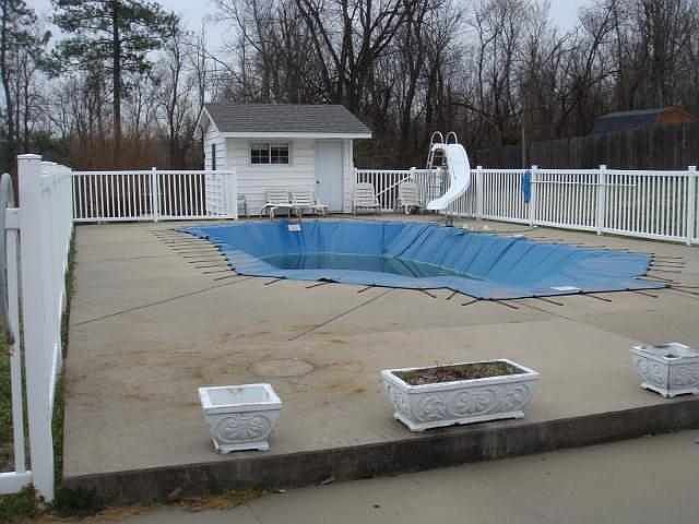 2nd image of 210 Summit Dr