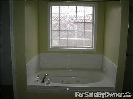 5th image of 124 Garden Terrace Dr