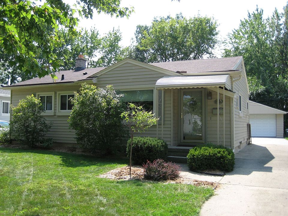 1st image of 1528 Millard Ave