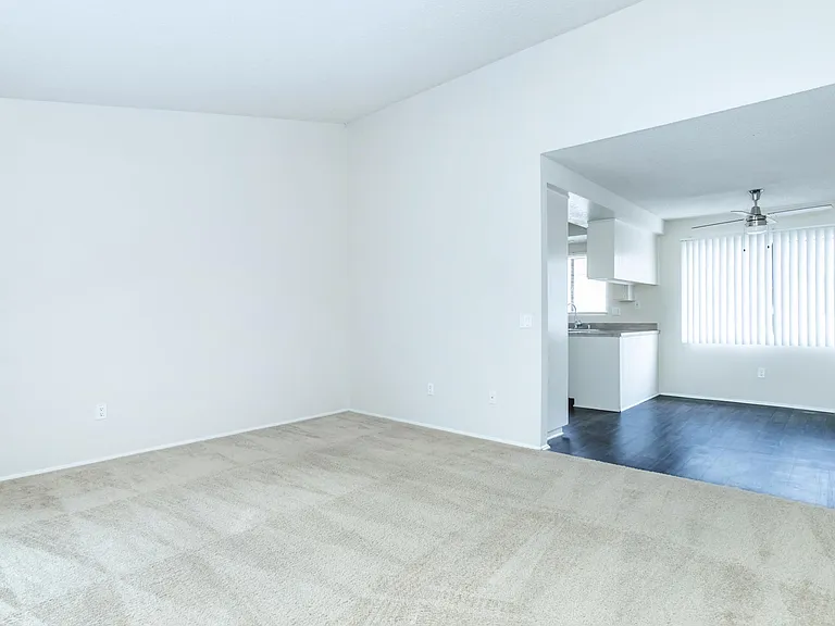 3 Bed 2 Bath Upstairs