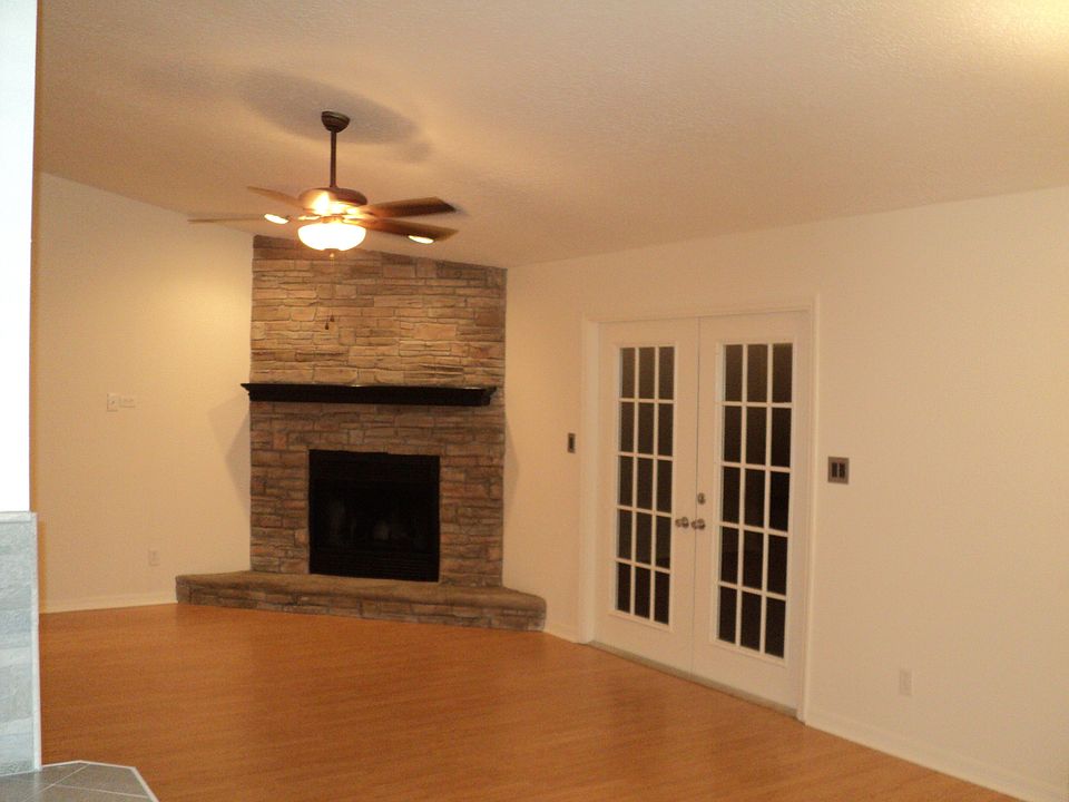 living area with fireplace