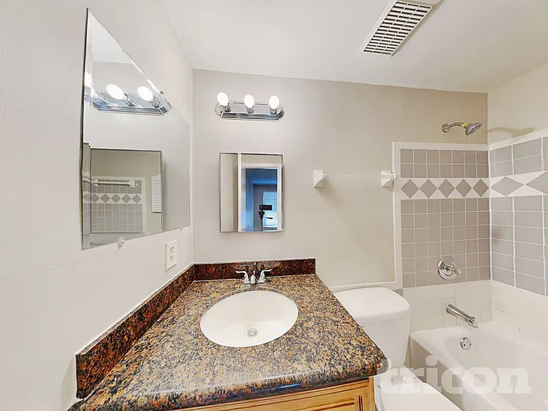 2814 Cedaridge Dr — Photo 8