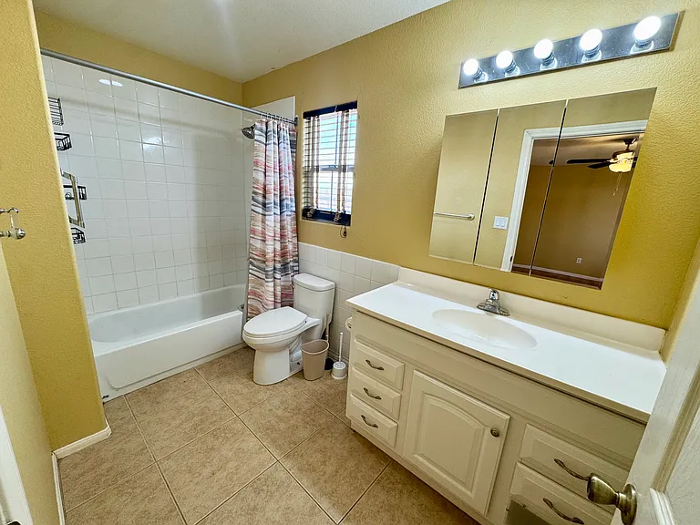 9000 Underwood Ave — Photo 16
