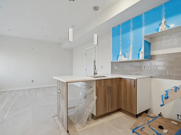 3727 Lancaster Ave #300 — Photo 17