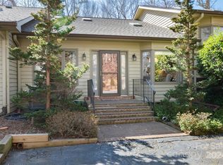 42 Hunting Country Trl, Tryon, NC 28782