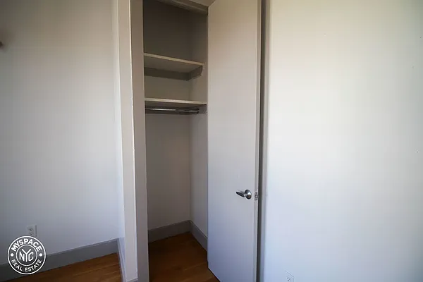 Rented by MySpaceNYC | media 7