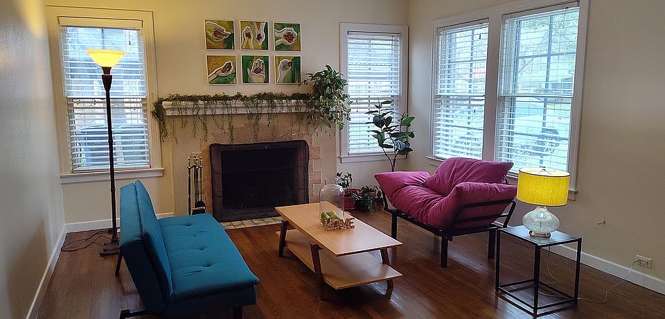 2nd image of 238 W Hermosa Dr