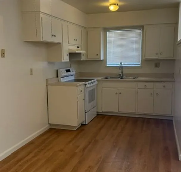 8211 Cordelia Cir — Photo 6