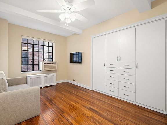 5th image of 25 Tudor City Pl APT 1806