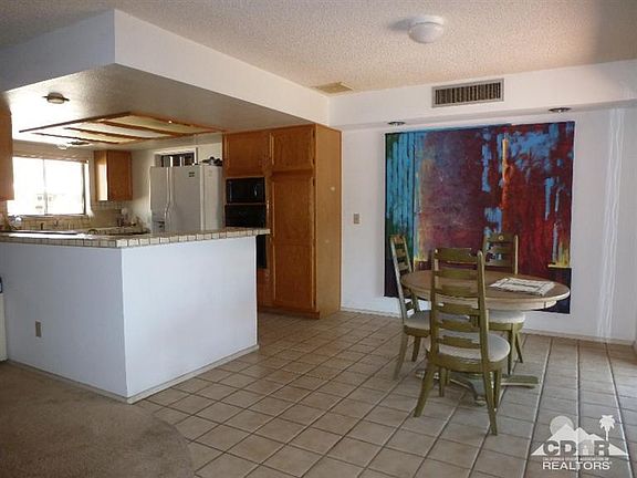 3rd image of 38903 Bel Air Dr